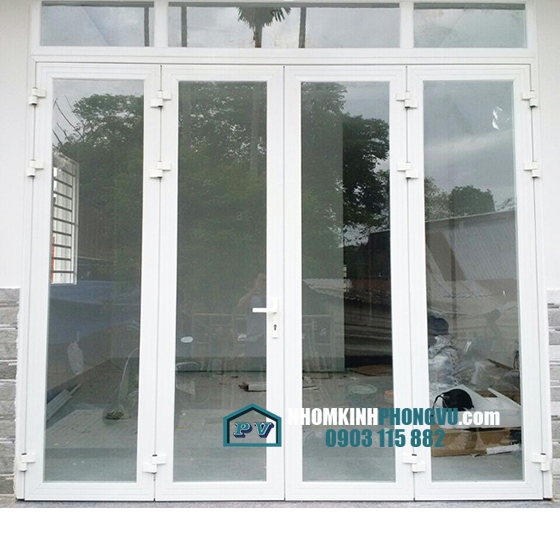 Mẫu cửa nhôm xingfa màu trắng sứ 4 cánh mở quay 05